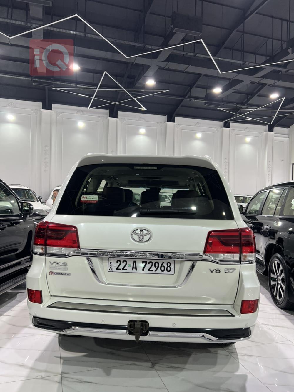 تۆیۆتا لاند کروزەر